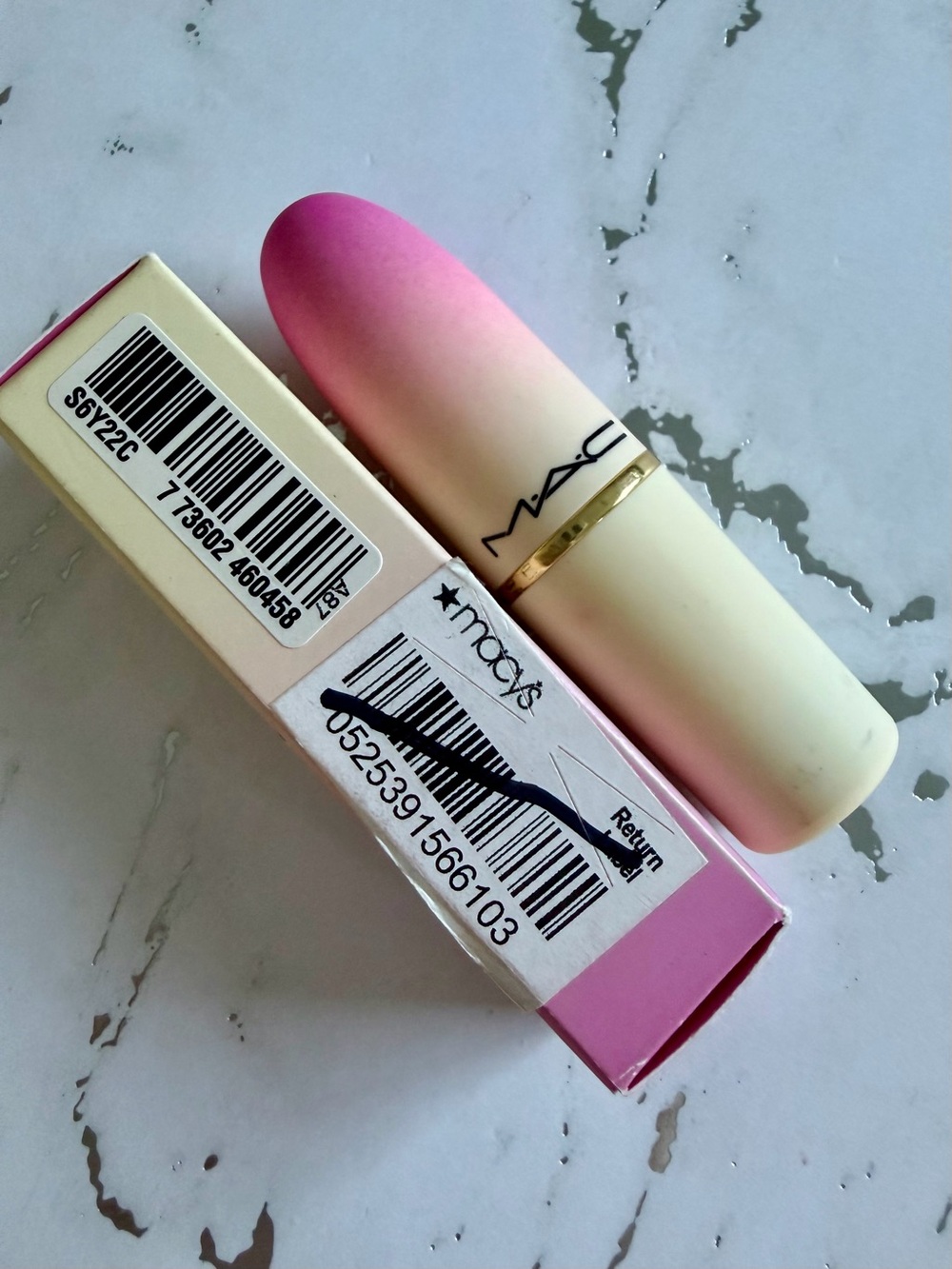 BNIB LIMITED EDITION MAC Cosmetics Satin Lipstick - Peachy New Year RARE!!!! - Picture 5 of 5